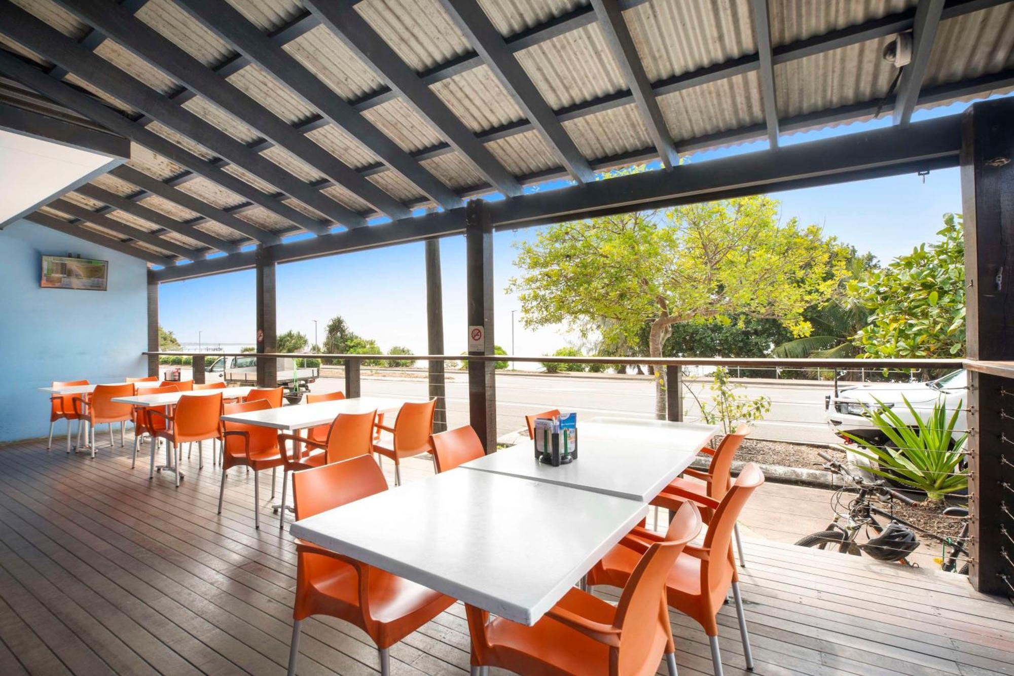 Nightcap At Marine Hotel Cardwell Exterior foto
